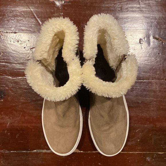 Mia Ankle Boots (read description) - Picture 3 of 12